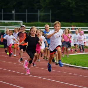 Büren läuft den 800 m Kinderlauf